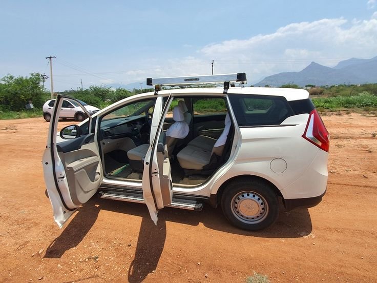 24/7 taxi service from Coimbatore to Isha Foundation 24/7 taxi service from Coimbatore to Isha Foundation